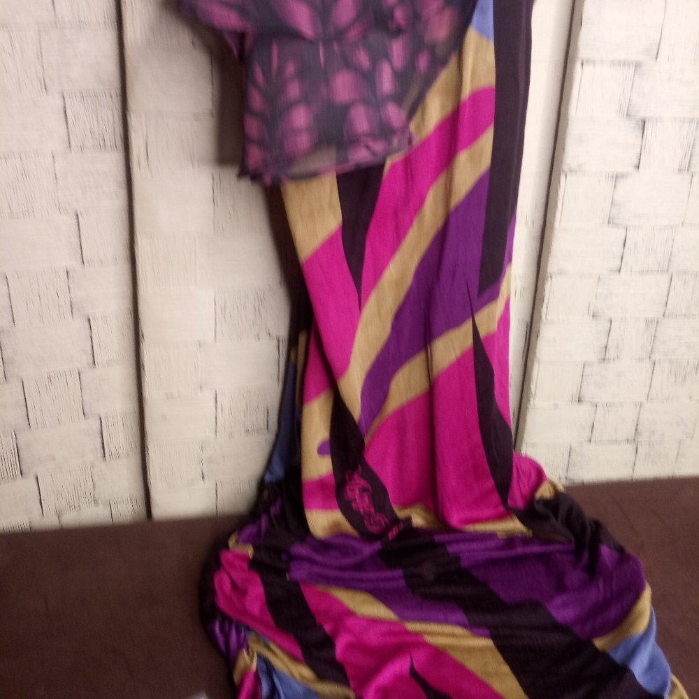 Dress - Picture 2 of 8